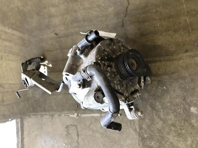 2011-2018 Porsche Cayenne 4.8L Alternator Foto 1 de 4