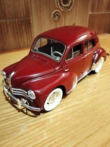 Renault 4 CV, Solido, 1/17 - NO 1/18 - Foto 1 di 6