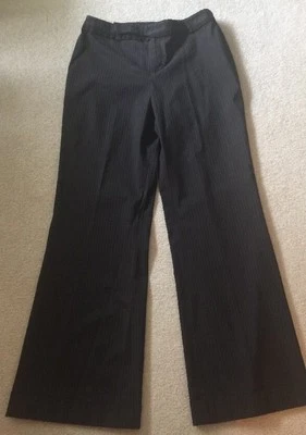 Pantalones cortos Nine West para dama talla 6 holgados Cyndi marrón a rayas Foto 1 de 4