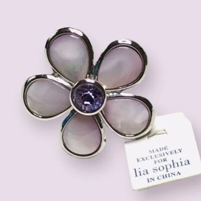 Prendedor Flor Lia Sophia "Pétalo" Rosa/Púrpura Madreperla/Cristal Plata Foto 1 de 4