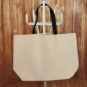 Calvin Klein Fragrances Shoulder Bag - Picture 1 of 7