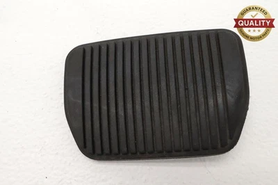 Ford Explorer 2020-2023 cubierta de pedal de freno de goma negra OEM Foto 1 de 4