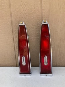 1986 CADILLAC DEVILLE TAIL LIGHT SET ORIGINAL GM PART - Picture 1 of 8