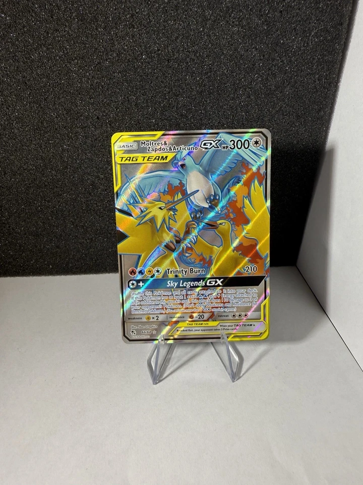 Pokémon TCG Moltres Zapdos Articuno GX 66/68 Sun & Moon Hidden Fates Full Art NM - Image 1 of 4