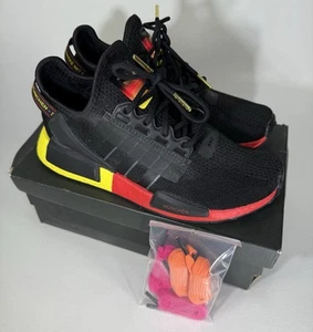 ZAPATOS DEPORTIVOS PARA CORRER ADIDAS NMD_R1 W MUNICH PARA MUJER TALLA 6 USADOS EN EXCELENTE ESTADO Cordones adicionales - Imagen 1 de 9