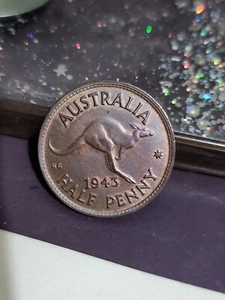 Australian 1943 HALF PENNY CH UNC - Picture 1 of 4