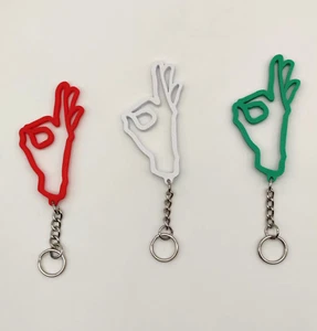 Portachiavi Simbolo "OK" – Stile, Colore e Personalità! - Picture 1 of 11