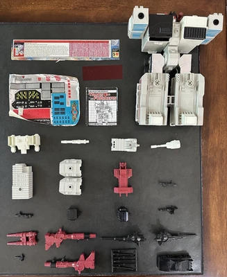 1986 VINTAGE TRANSFORMERS G1 HASBRO METROPLEX RUBBER TIRES INSTRUCTIONS COMPLETE - Image 1 of 4