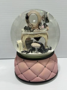 Victoria Secret Sankyo Schneekugel mit Musik "La Vie en Rose" rosa Kleiderschrank Waschtisch - Bild 1 von 10