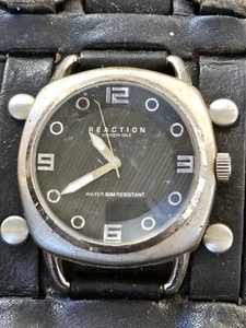 Vintage 90's KENNETH COLE 50 M WATER RESISTANT BLACK FACE MENS WRIST WATCH - Picture 1 of 10