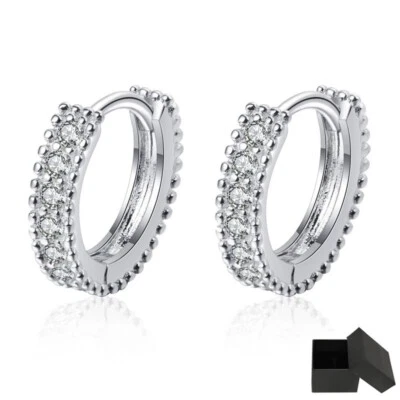 Pendientes Huggie Aro Moissanita D VVS1 Plata de Ley 925 Chapados en Oro Blanco de 18K Foto 1 de 4