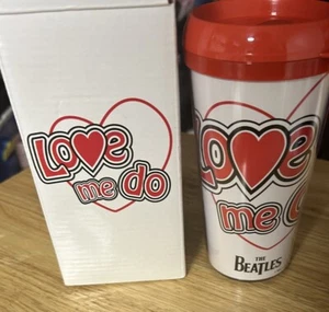 Offizieller THE BEATLES ""Love Me Do"" Reisebecher brandneu - Bild 1 von 5