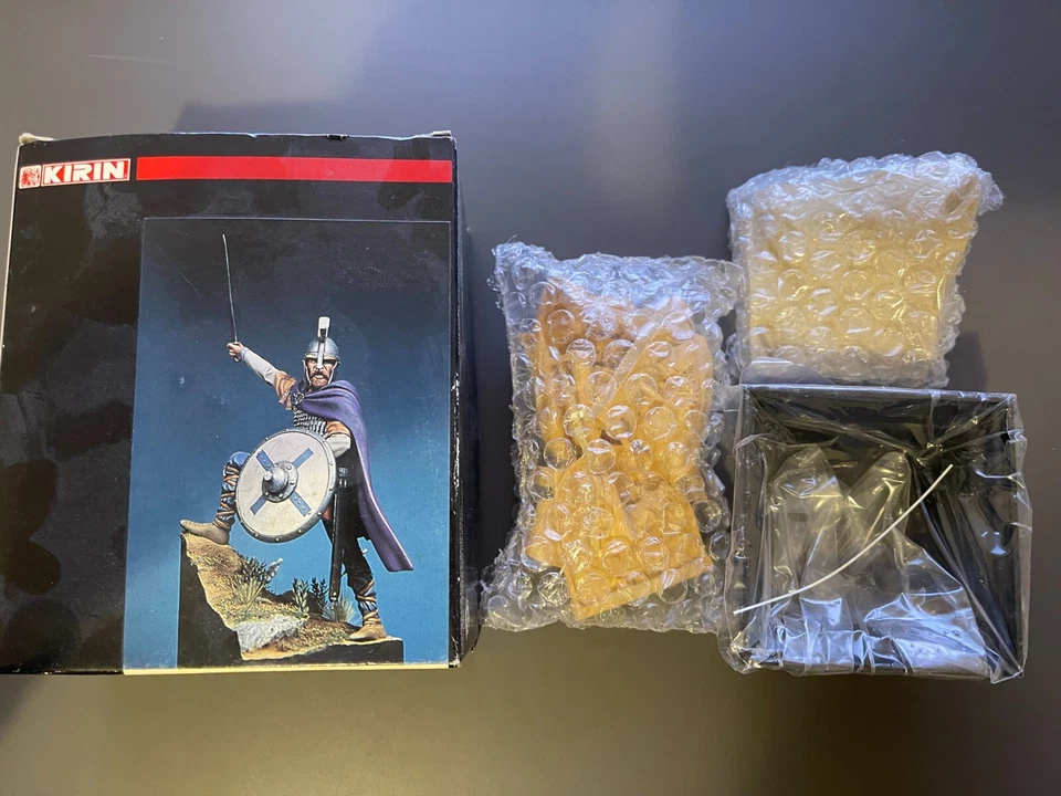 kirin Models  modello in resina king Arthur of britain 1/16  120mm diorama - Immagine 1 di 1