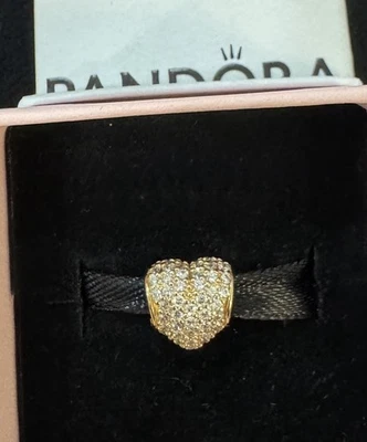 Pandora 14k Corazón Pavimentar Dije Con Caja Pandora Foto 1 de 4
