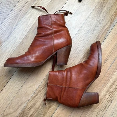 Acne Studios Mujer 39 EE. UU. 8.5 Pistola Cuero Botín Marrón Tacón Bloque Western Foto 1 de 4