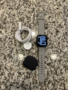Apple Watch Series 10 GPS 42mm Negro con Banda Gris (Banda no Apple) ENVÍO GRATUITO - Imagen 1 de 10