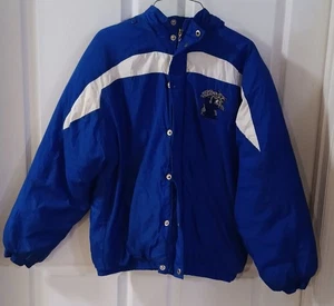 De colección Kentucky Wildcats División Of Mighty-Mac Deportes Oficialmente Liscenado Juvenil - Imagen 1 de 6