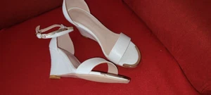 Damen Sandalen 38 ungetragen Keilabsatz - Bild 1 von 4