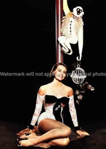 Cyd Charisse RARE COLOR Photo 321 - Picture 1 of 1