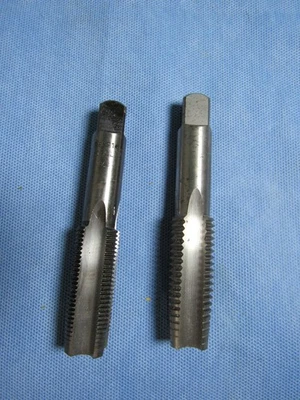 Grifo cónico 7/8"-9 y grifo cónico 7/8'-14 ambos sin marca Foto 1 de 4