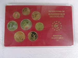 UNZIRKULIERTER EURO WÄHRUNGSSATZ 8 MÜNZEN 2004 DEUTSCHLAND " MÜNCHEN " AUSGABE - Bild 1 von 4