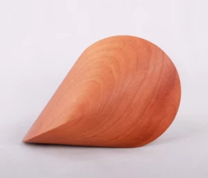 80 mm Birnenholz Oloid - schöne geometrische Form von Kuboid - Made in Switzerland - Bild 1 von 2