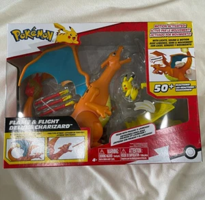 2022 Pokemon Flame & Flight Deluxe Charizard Set Lights Motion And Sound - Bild 1 von 6