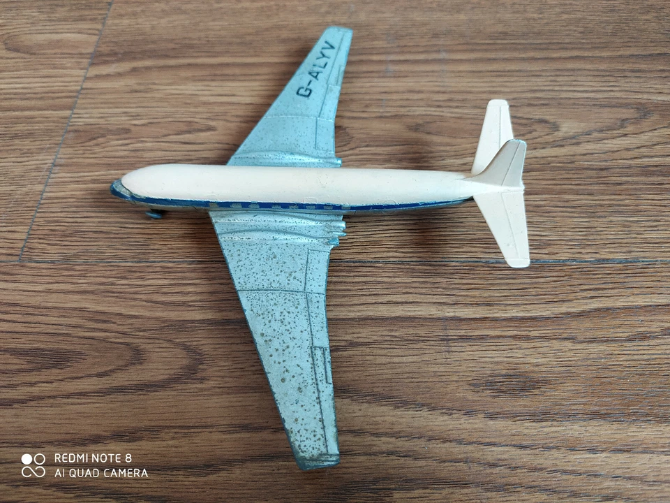 Редкий старый красивый литой самолет 70-х Dinky игрушки сделано в Англии. - Изображение 1 из 4