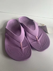 New With Tags Crocs Size Woman’s 11 Purple Kadee II Flip - Picture 1 of 3