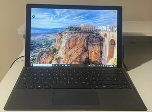Microsoft Surface Pro 4 1724 12.3" i7 6650U 2.2GHz 8GB RAM 256GB SSD - Picture 1 of 8