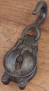 Antique Small Cast Iron Single Pulley with Hook - Star Logo - Picture 1 of 6