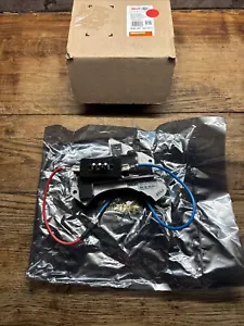 5HL351321-011 CROSSFIRE HEATER BLOWER REGULATOR GENUINE HELLA - Picture 1 of 10