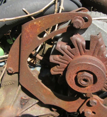 Pontiac Catalina 1975 400 CU IN motor alternador soportes completos Foto 1 de 3