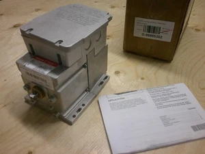 HONEYWELL M4185E4014U MODUTROL IV MOTOR ACTUATOR TWO POSITION 120V Spring Return - Picture 1 of 7