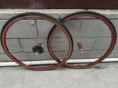 Juego de ruedas de bicicleta de carretera Mavic Helio de colección ROJO anodizado 700C casete de 9 velocidades Foto 1 de 4