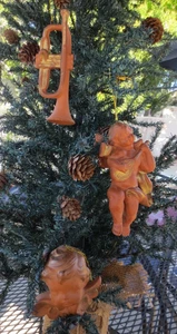 3 Terrakotta Cherub/Engel und Trompete Weihnachtsschmuck - Bild 1 von 6