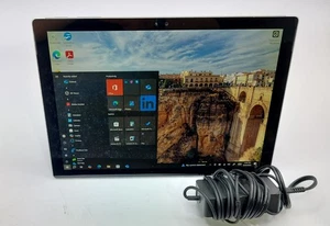Microsoft Surface Pro 4 M3-6Y30 4GB Ram 128GB SSD Windows 10 Pro Read - Picture 1 of 4