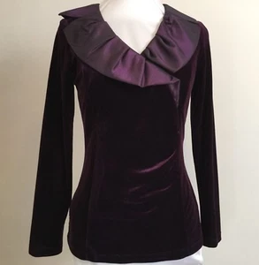 Women beautiful dinner/cocktail purple velvet top,size XP,slim fit - Picture 1 of 4