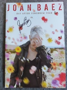 Joan Baez: Tour Programm: Day After Tomorrow: SIGNIERT - Bild 1 von 2