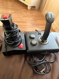 🔥2 Different Joysticks for Atari (Gravis and Recoton) - Picture 1 of 8