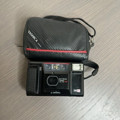 Vintage Yashica Carl Zeiss Tessar 35MM Camera Doesn't Power On Parts Only - Image 1 of 4