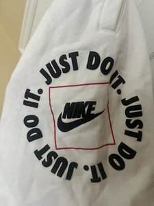 Nike Shorts Youth XL White Just Do It Logo Training Sweat Shorts Kids Boys EUC - Picture 1 of 4