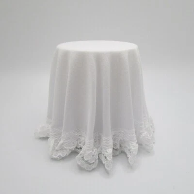 娃娃屋微型Chrysnbon裙边桌白色带花边CB125W — 第 1/2 张图片