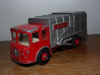 Matchbox Series King Size camion poubelle garbage refuse truck cleansing service - Photo 1/4