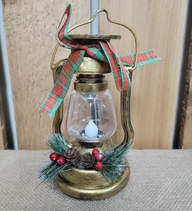 Christmas Holiday Gold Lantern - Picture 1 of 3