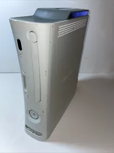 Microsoft Xbox 360 Console Bianca solo parti non testate o riparazione - Foto 1 di 9
