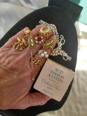 VINTAGE AVON KENSINGTON FAUX RUBY PEARL PERFUME ADJUSTABLE RING NECKLACE PIN LOT - Image 1 of 4