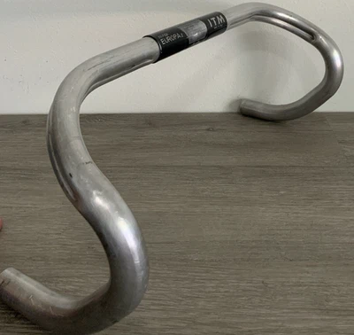 ITM EUROPA 2 DROP BARS 42 CM END TO END 324 GRAMS BLACK GROOVED 160 MM DROP - Image 1 of 4