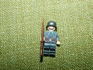 BricksStuff Deutscher Wehrmacht Soldat mit BrickArms mit Gewehr! N.2 - Bild 1 von 4
