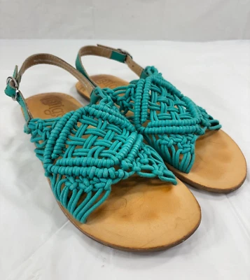 Sandalias planas Latigo Ophelia verde azulado macramé para mujer talla 7M Foto 1 de 4